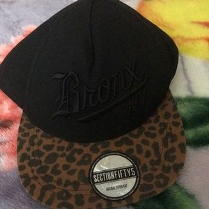 Men’s hat.
